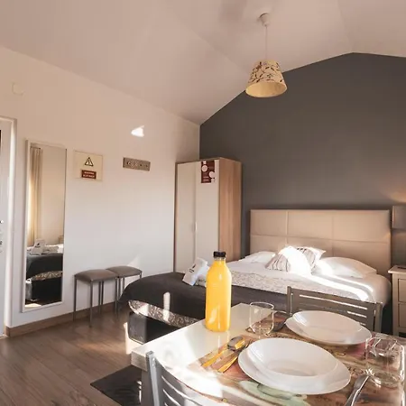 04 - Loft In The Heart Of Пениши